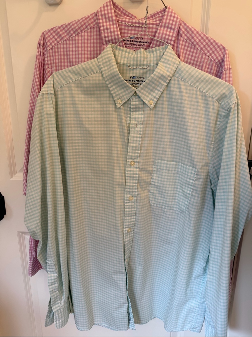 Set of 2! Vineyard Vines Performance Button-Up Shirts-both size L